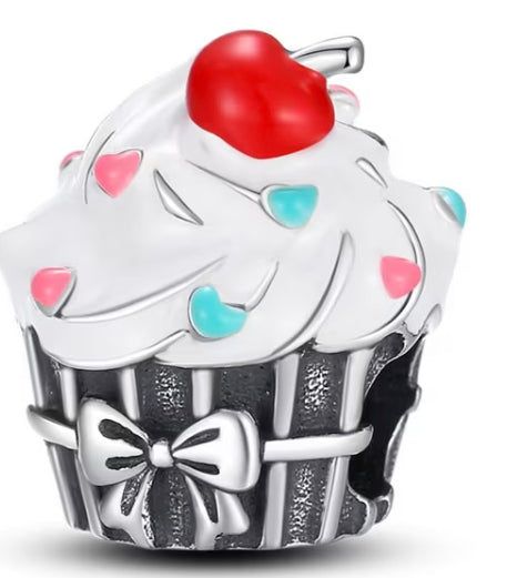 Cupcake charm